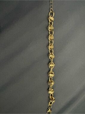 Gold Knot-Link Bracelet - Women's Jewelry